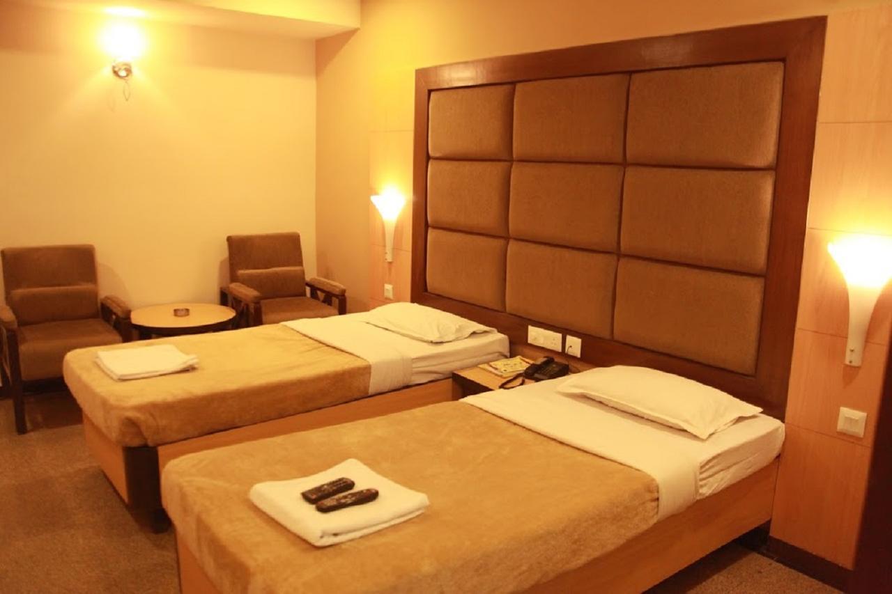 Hotel Parklane Hyderabad Exterior photo