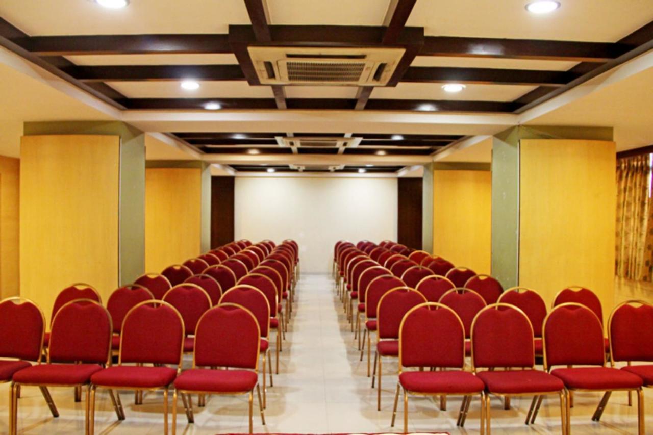 Hotel Parklane Hyderabad Exterior photo
