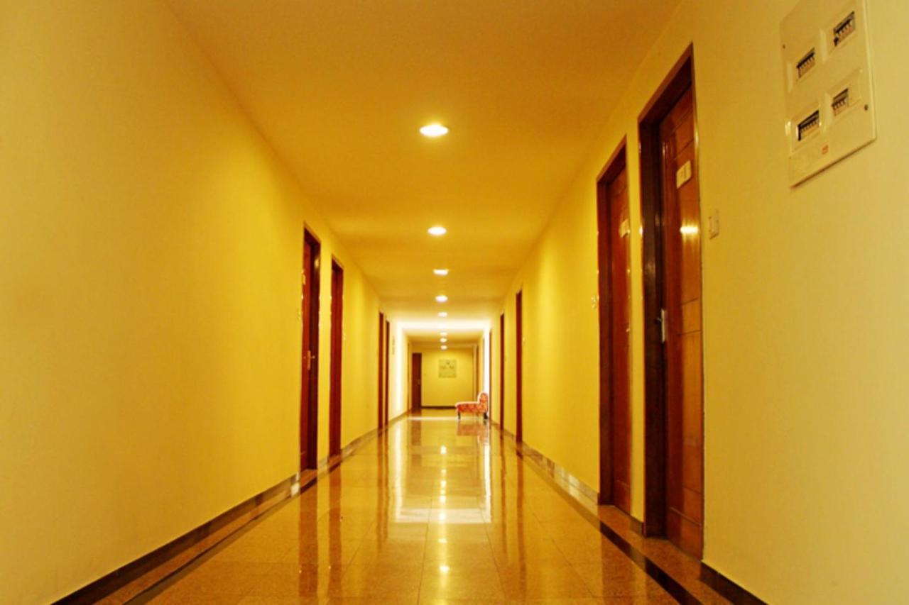 Hotel Parklane Hyderabad Exterior photo